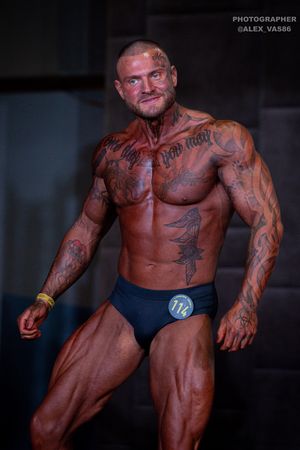 СLASSIC PHYSIQUE +178